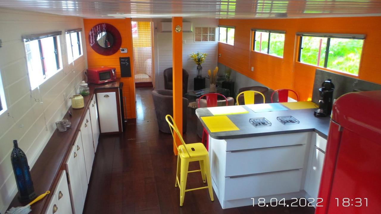 Les Amis D'Ulysse Hotel Шани Екстериор снимка