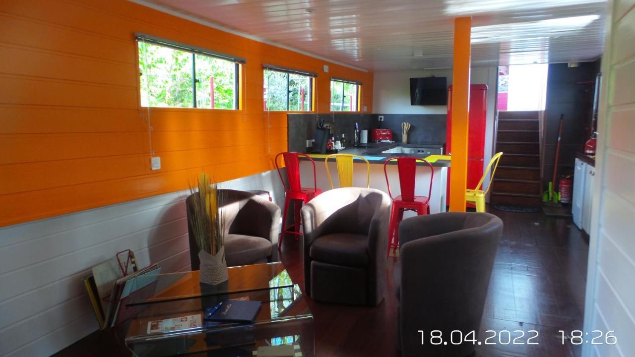 Les Amis D'Ulysse Hotel Шани Екстериор снимка